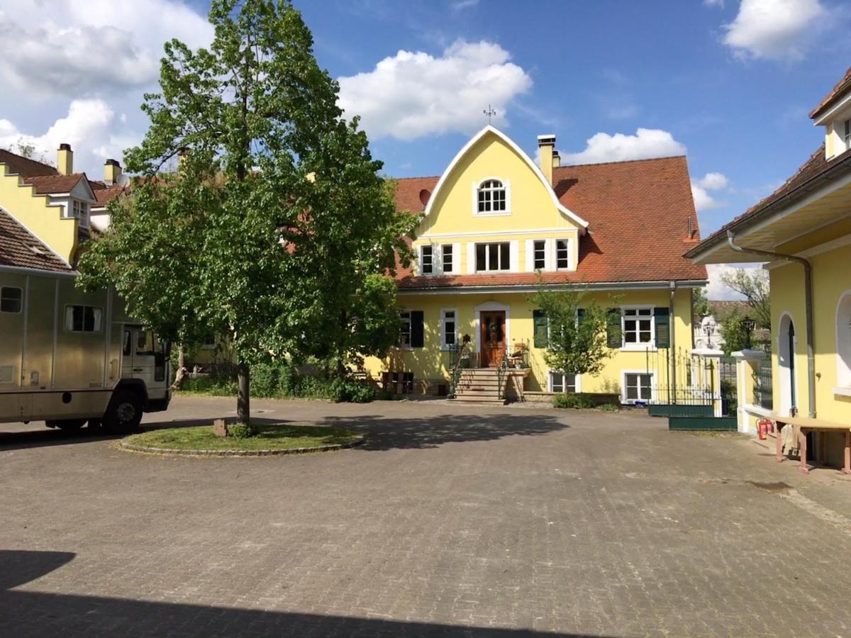 Ferienwohnung Im Gruenen Auf Idyllisch Gelegenen Gutshof Und Doch So Zentral Waldshut-Tiengen Zewnętrze zdjęcie
